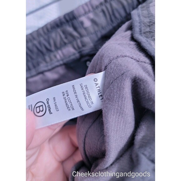 Athleta Camo Farallon Jogger Camouflage Women's size 6 P - Picture 4 of 4